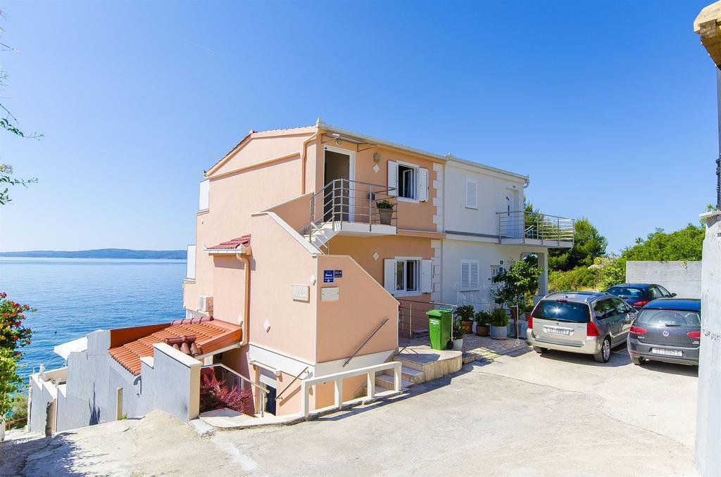 Apartments Nives Trogir Luaran gambar
