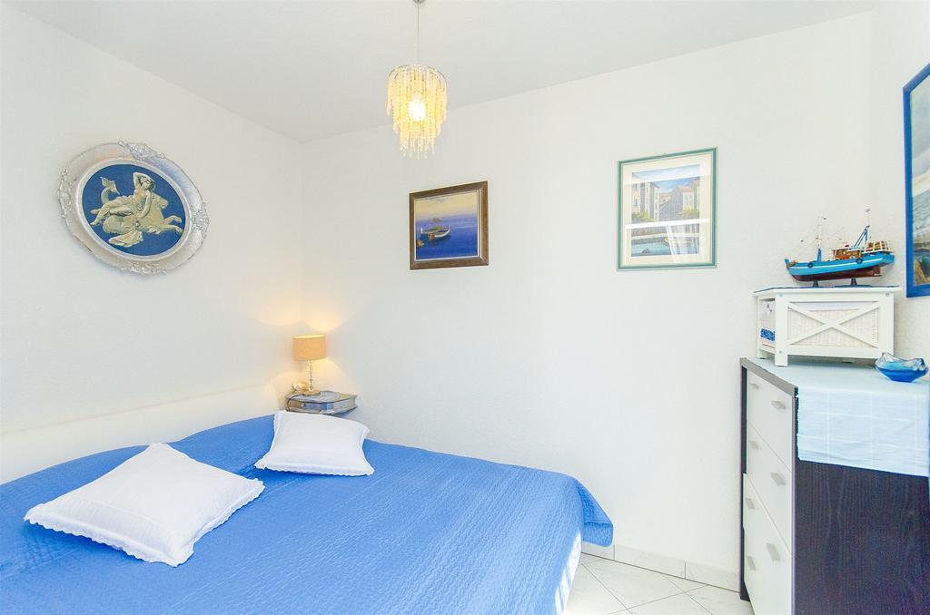 Apartments Nives Trogir Luaran gambar