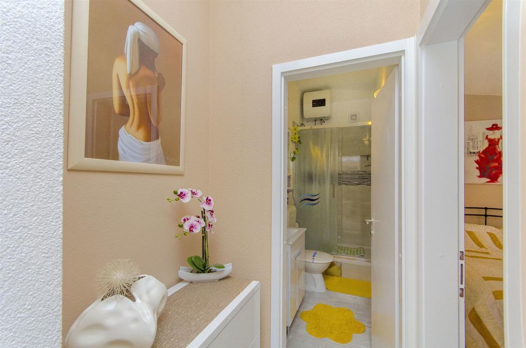 Apartments Nives Trogir Luaran gambar