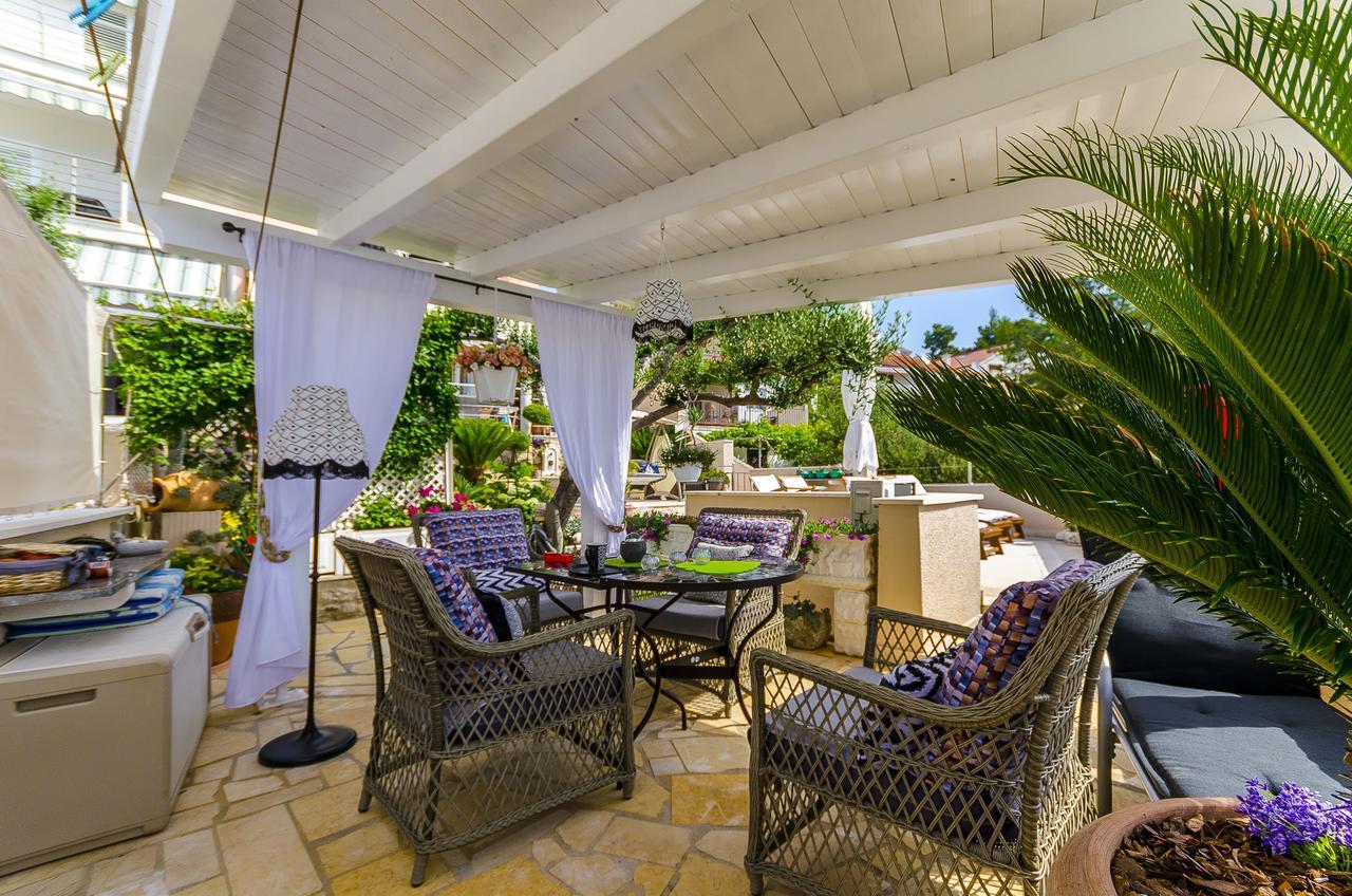 Apartments Nives Trogir Luaran gambar